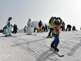 黑龙江着力打造群众冰雪运动“热效应”