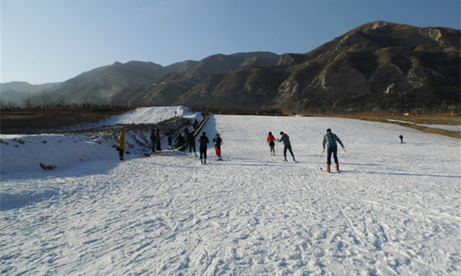 山西临汾九龙山滑雪场