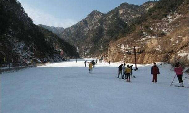 陕西商洛牧护关滑雪场