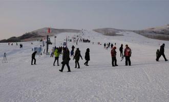 内蒙古呼伦贝尔牙克石凤凰山滑雪场