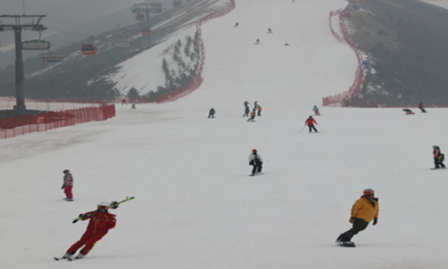 第十八届中国崇礼国际滑雪节闭幕 引领冰雪产业大发展